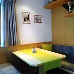 Haus Edelweiss B&B 3*