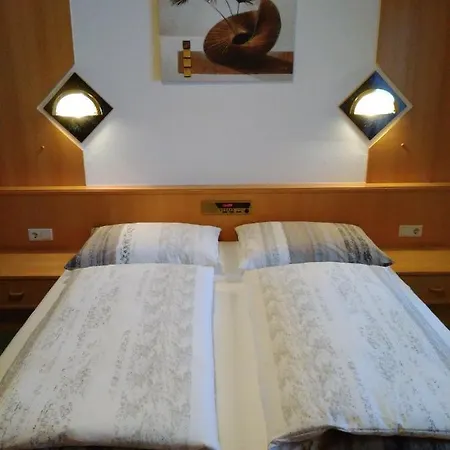 Haus Edelweiss Bed & Breakfast
