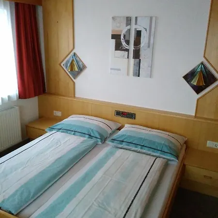 فندق مبيت وإفطار Haus Edelweiss يرتسنز