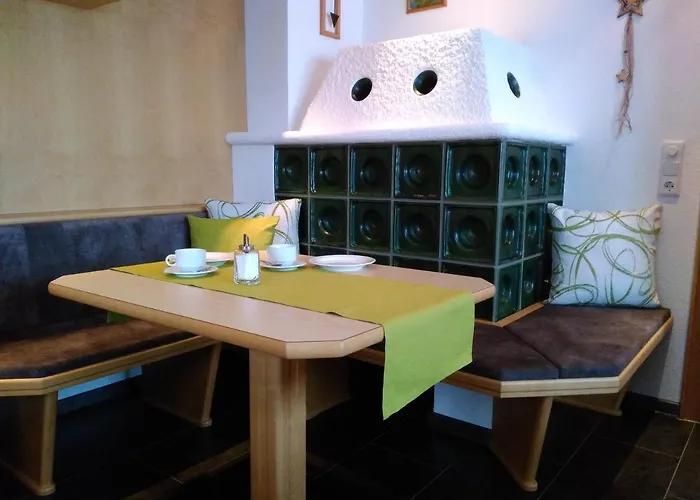 Haus Edelweiss Bed & Breakfast 3*