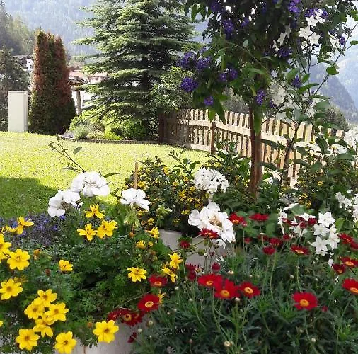 Haus Edelweiss Oda ve Kahvaltı Jerzens