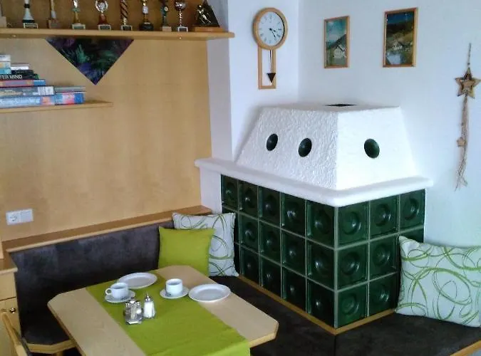 Haus Edelweiss Oda ve Kahvaltı Jerzens