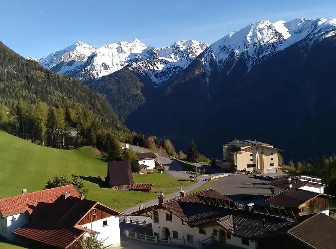 Haus Edelweiss Bed and breakfast Jerzens